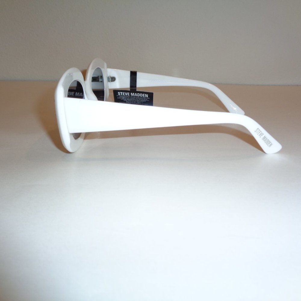 Steve Madden BLING White Jeweled New Sunglasses - Picture 7 of 8